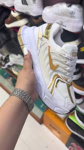 🕷️ Nike Spider Femenino – Estilo y Potencia en Cada Paso